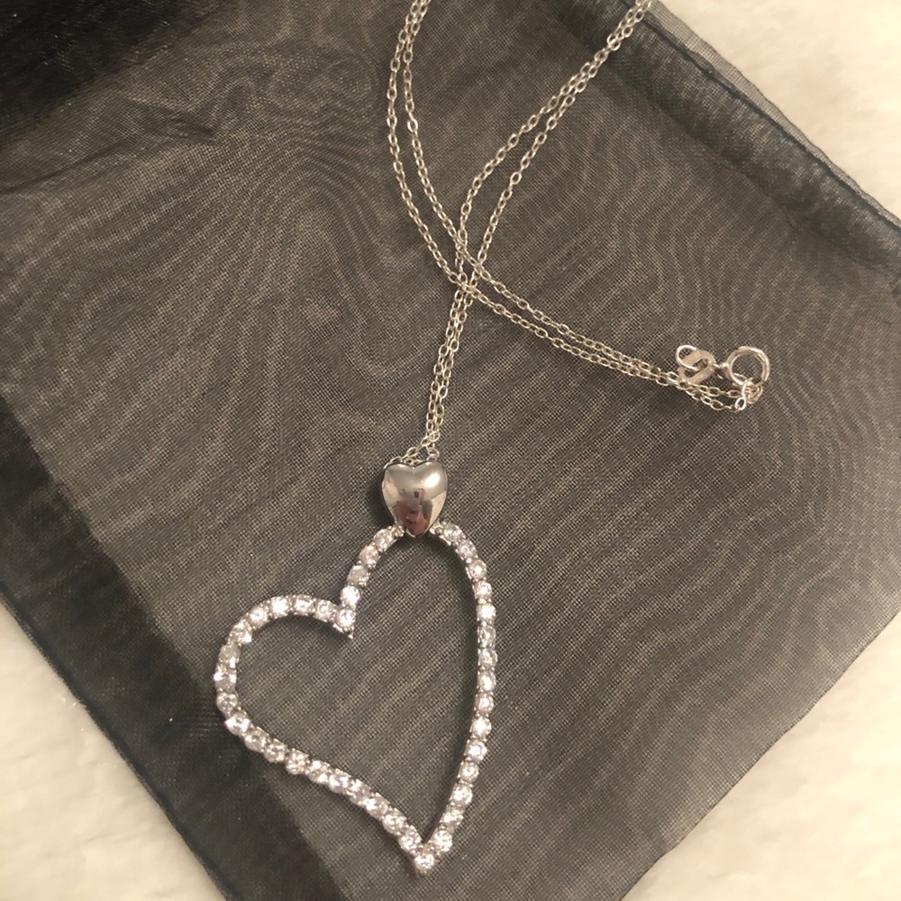 HEART NECKLACE - Picture 2 of 5